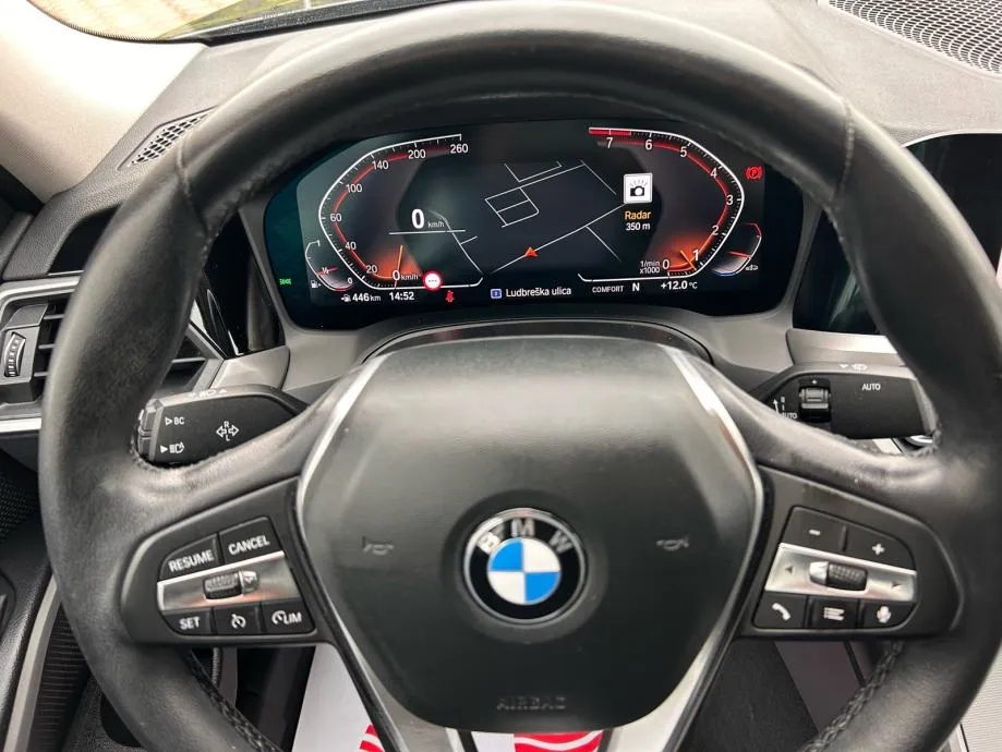 bmw 318i 2022.,servisna, park senz, virtual navi, led, front asist - slika 15