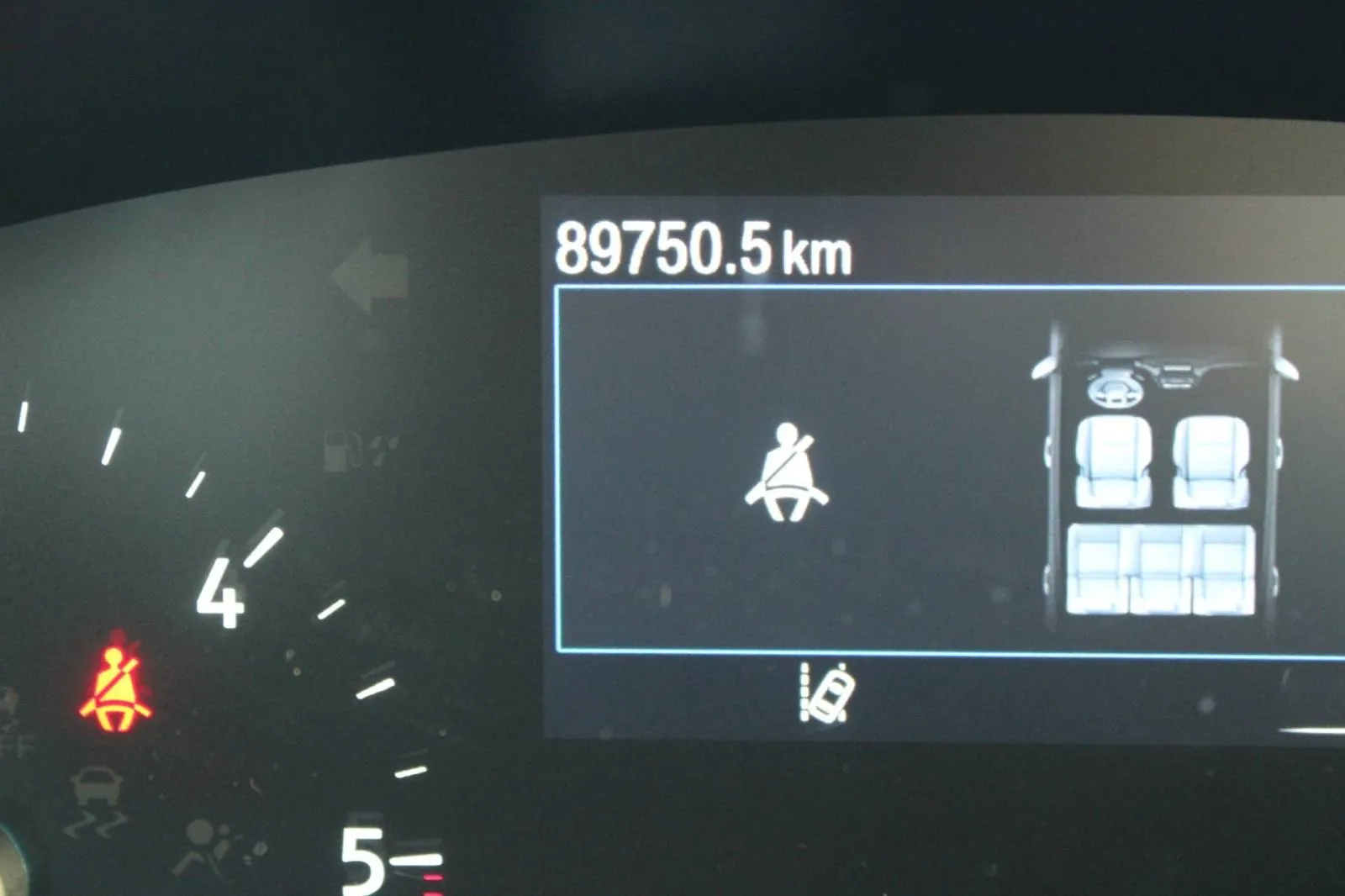 ford focus karavan 1.5 tdci *navigacija* - slika 16