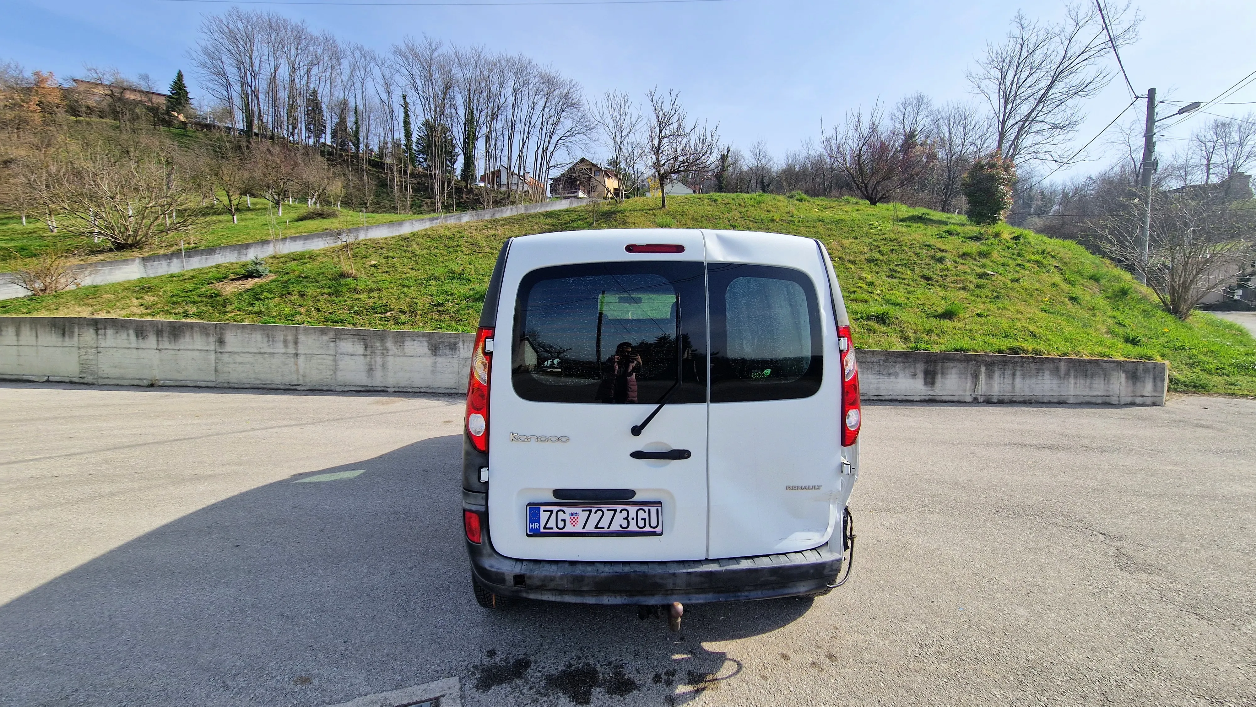 renault kangoo 1.5 dci - malo oštećen ali potpuno funkcionalan - slika 7