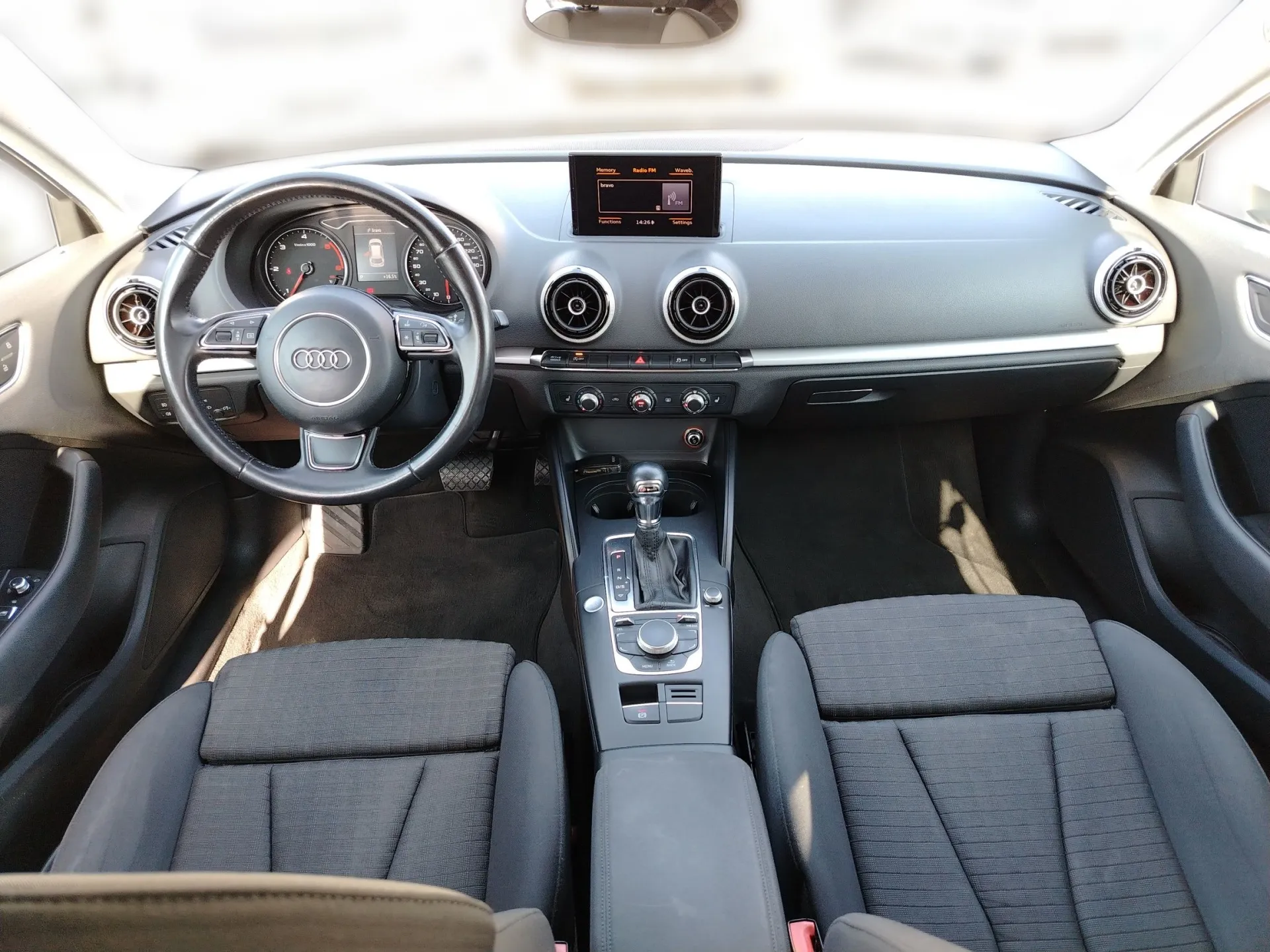 audi a3 sportback 2.0 tdi s tronic bi-xenon - slika 10