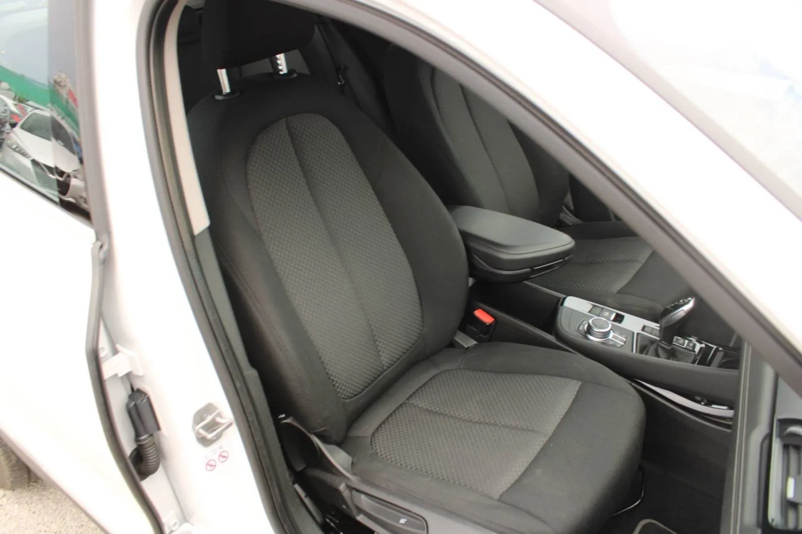 bmw x2 sdrive 18i automatik *led, navigacija, kamera* - slika 11