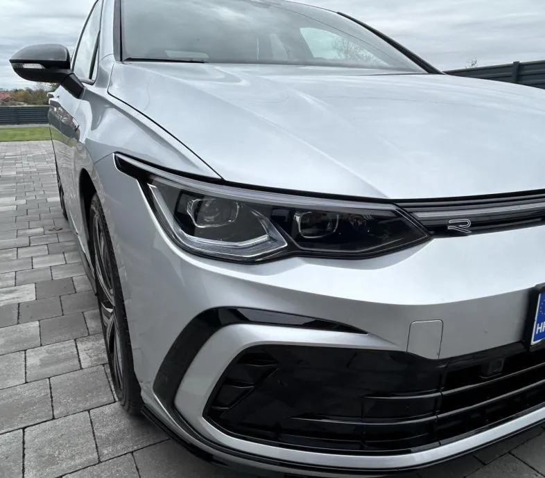 vw golf 8 1,5 etsi r-line - slika 8