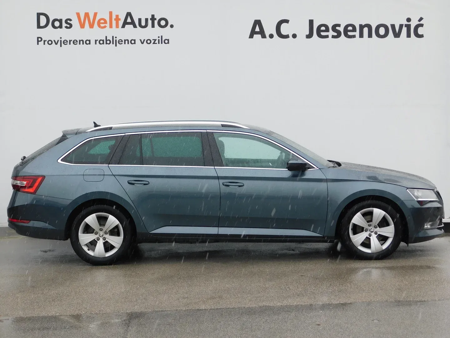 09296 škoda superb combi style 1.6 tdi greenline - slika 4