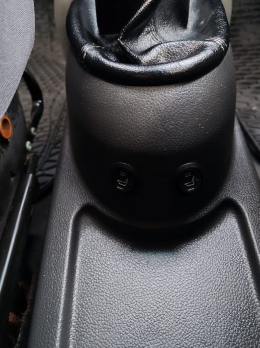 chevrolet spark spark 1,2 16v, 2011g. 142000 - slika 16