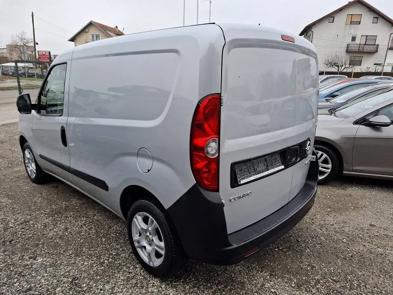 opel combo 1.6 cdti*klima*navigacija* - slika 6