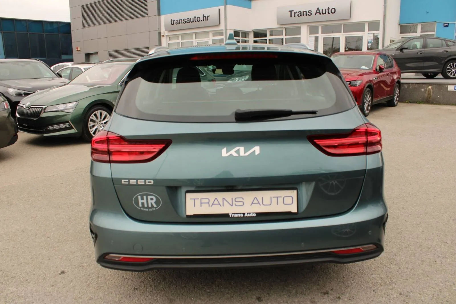kia ceed sw 1.5 t-gdi automatik *navigacija, kamera* - slika 6
