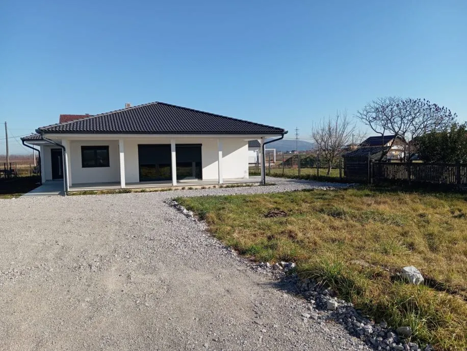 kuća: sveta nedelja, 220.00 m2 (prodaja) - slika 14