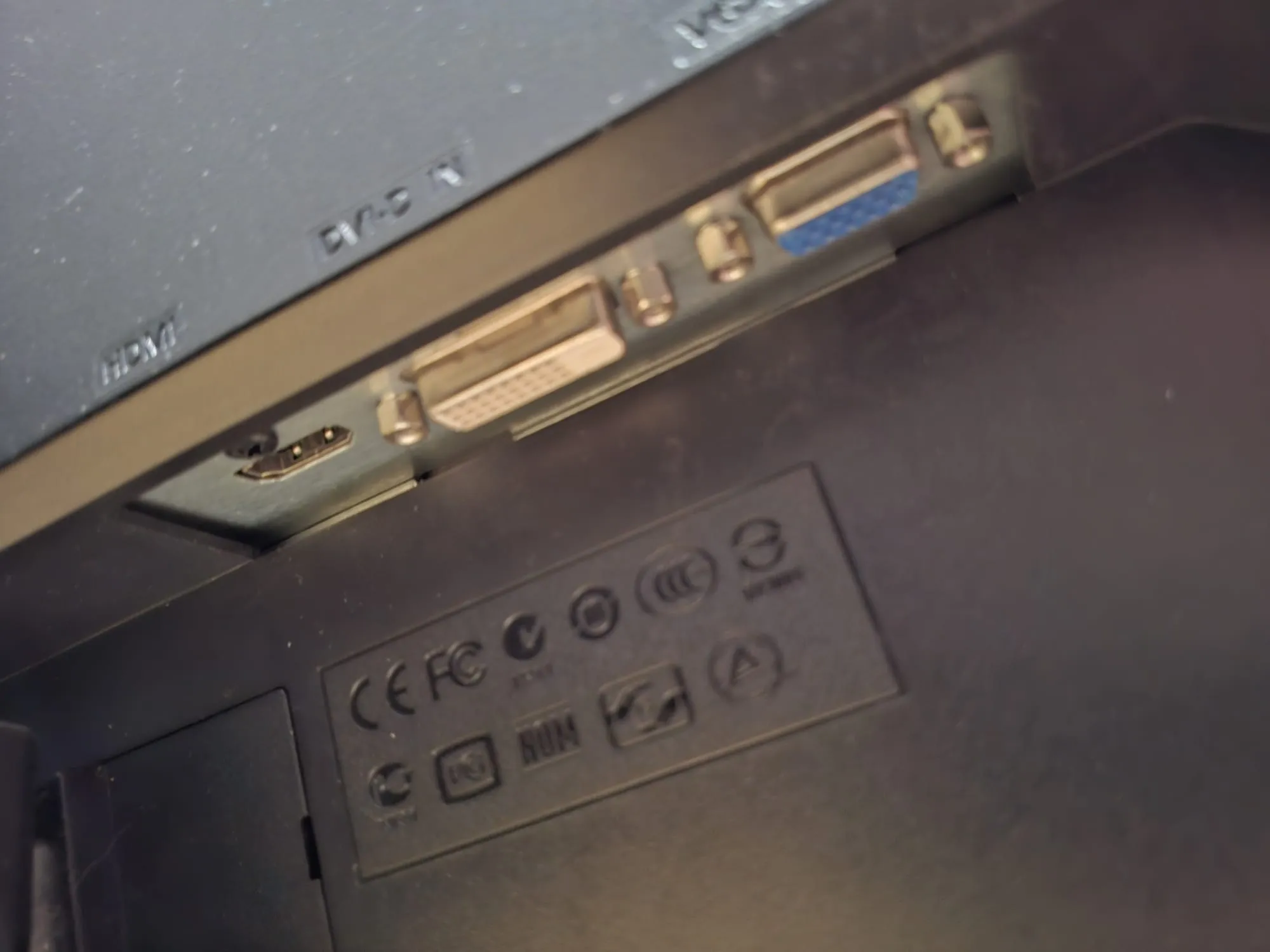 povoljno prodajem acer g245h 24" - slika 2