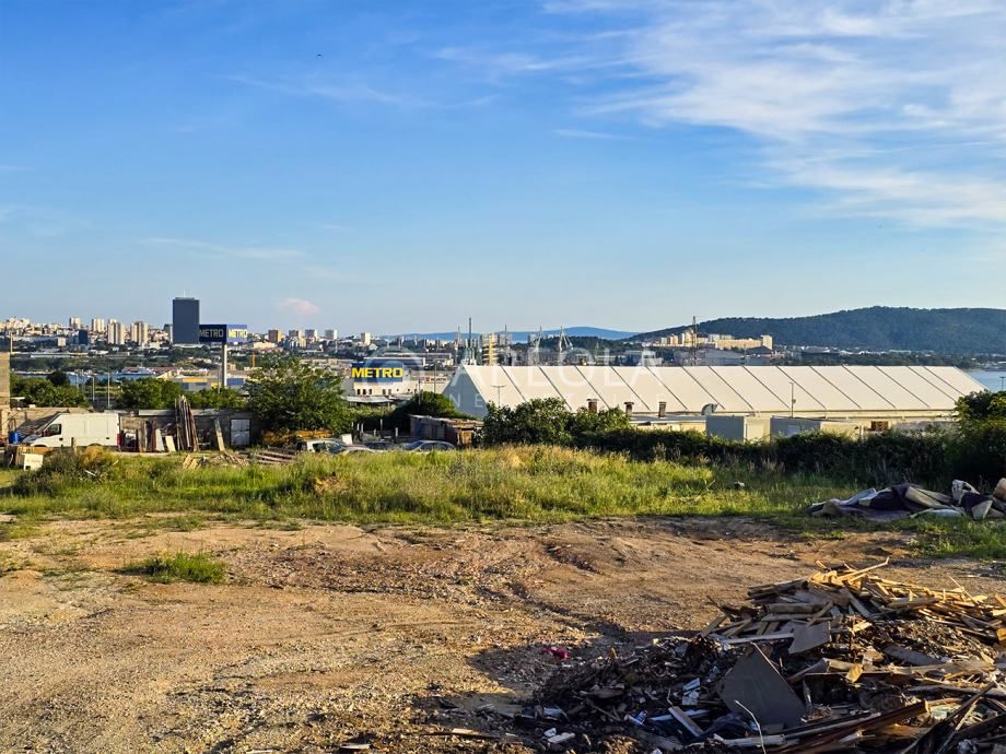 kaštel sućurac - zemljište za zakup (pristup kamionima, više namjena) - slika 4