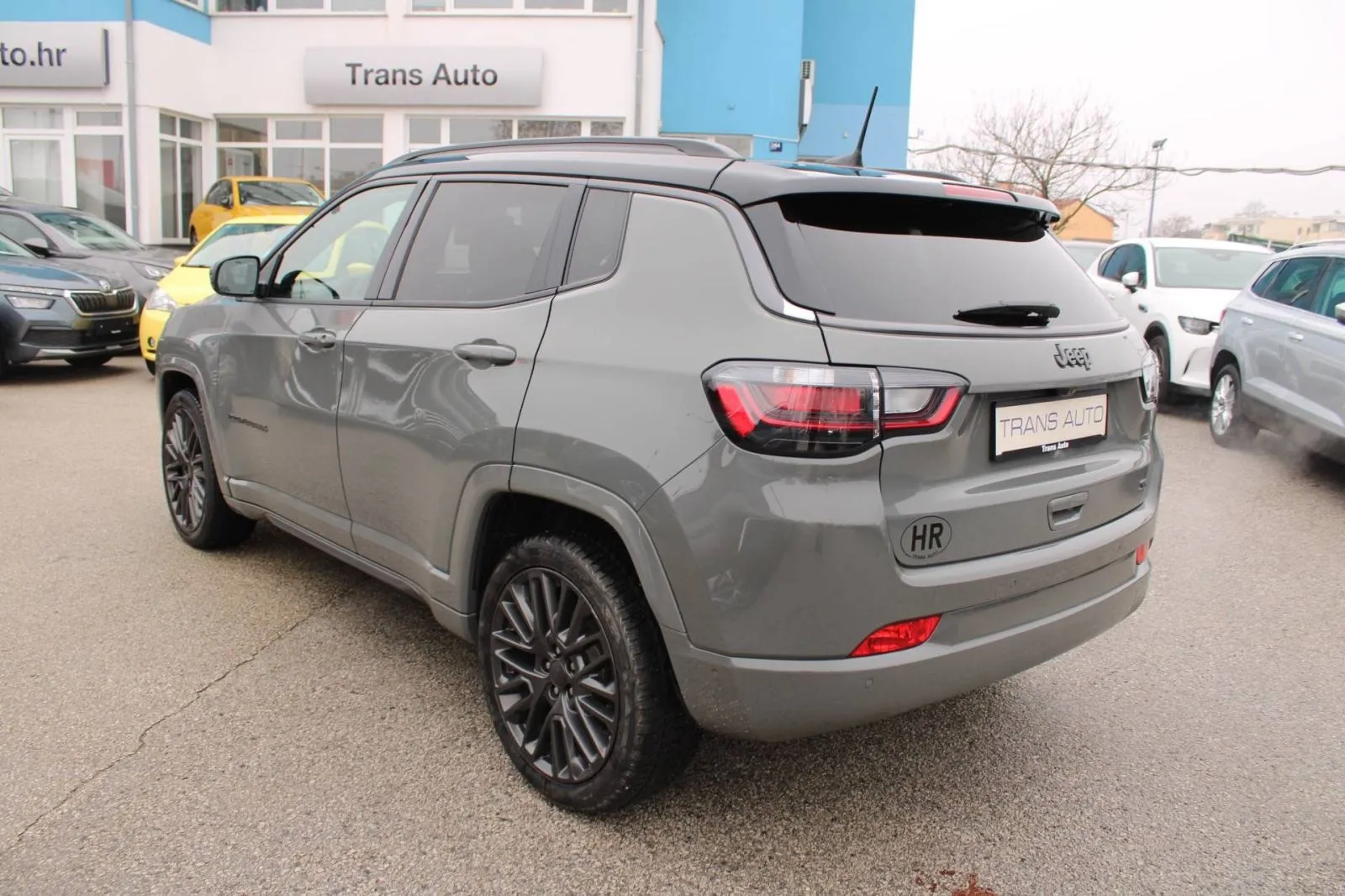 jeep compass 1.3 t4 s automatik *led,navigacija,kamera* - slika 7