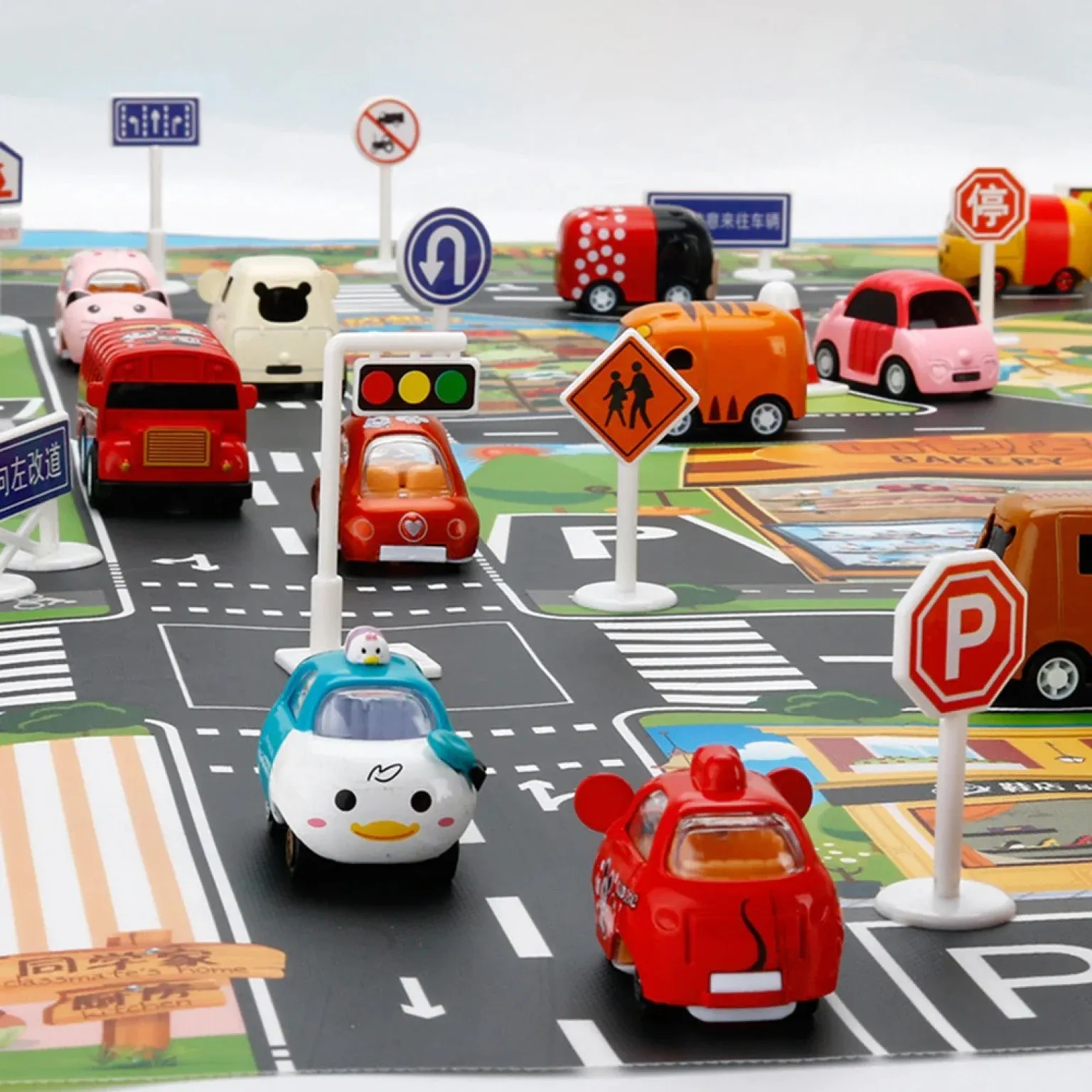 Edukativna podloga auto staza – GRATIS znakovi - Zagreb