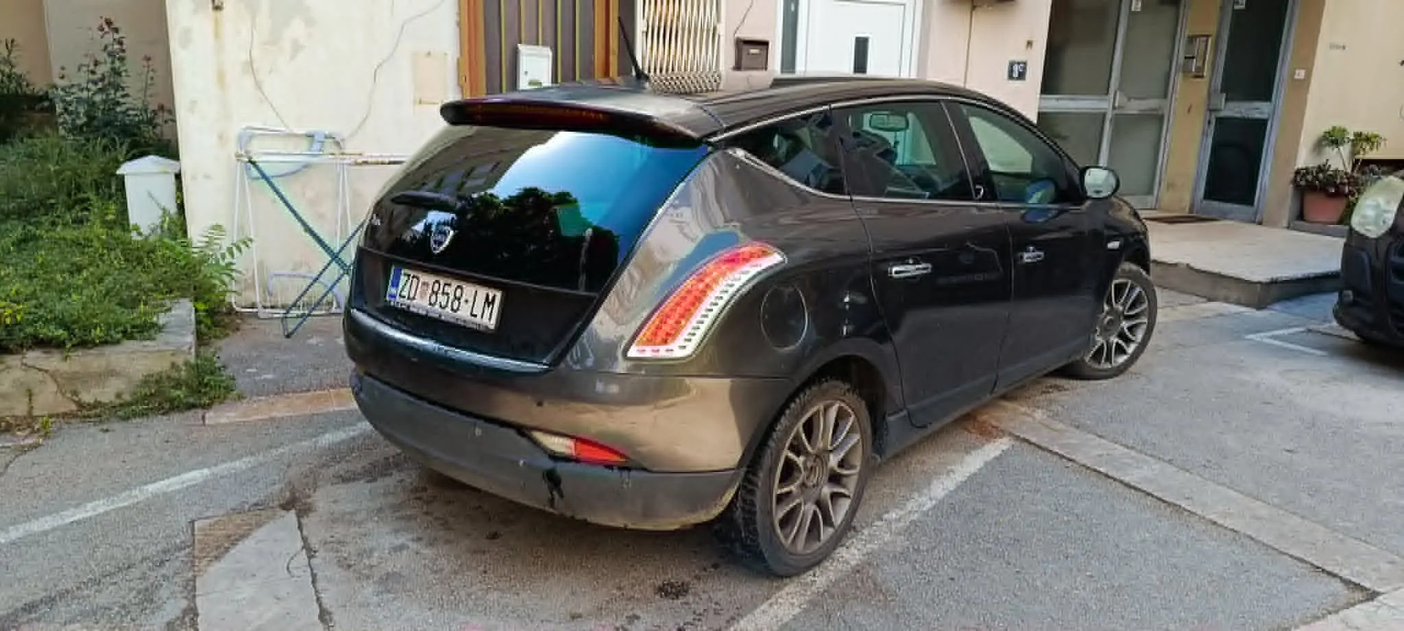lancia delta 1,6 mjt - slika 4
