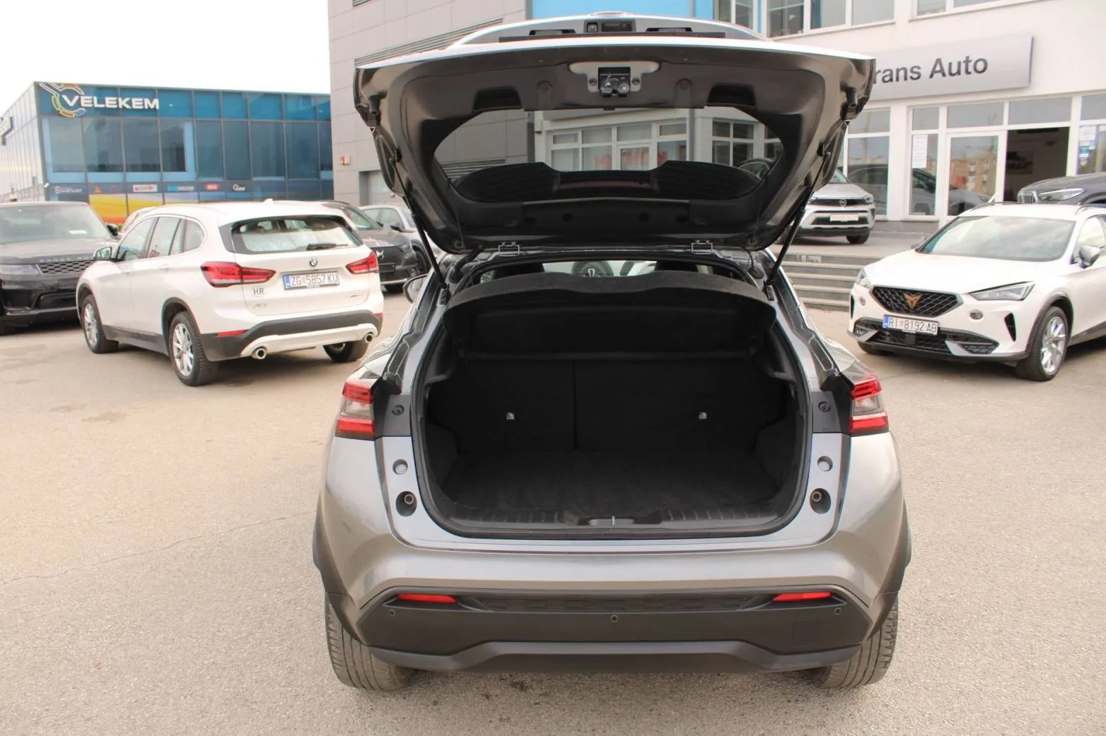 nissan juke 1.0 dig-t automatik *led, navigacija, kamera* - slika 9