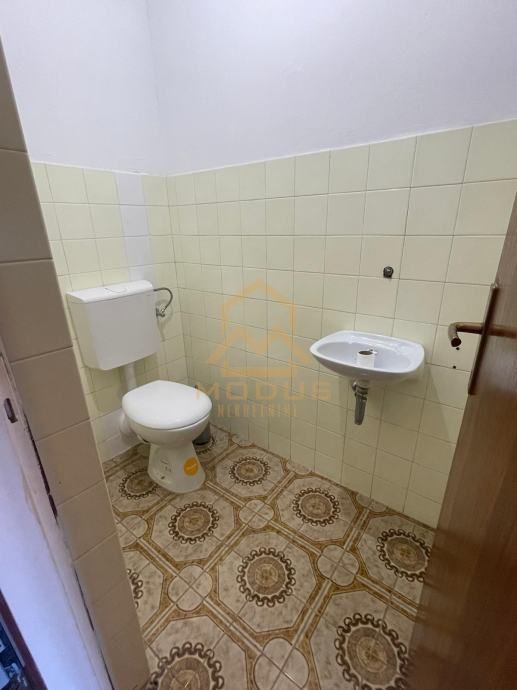 split/ komforan dvosoban stan/ blizina sadržaja (prodaja) - slika 9