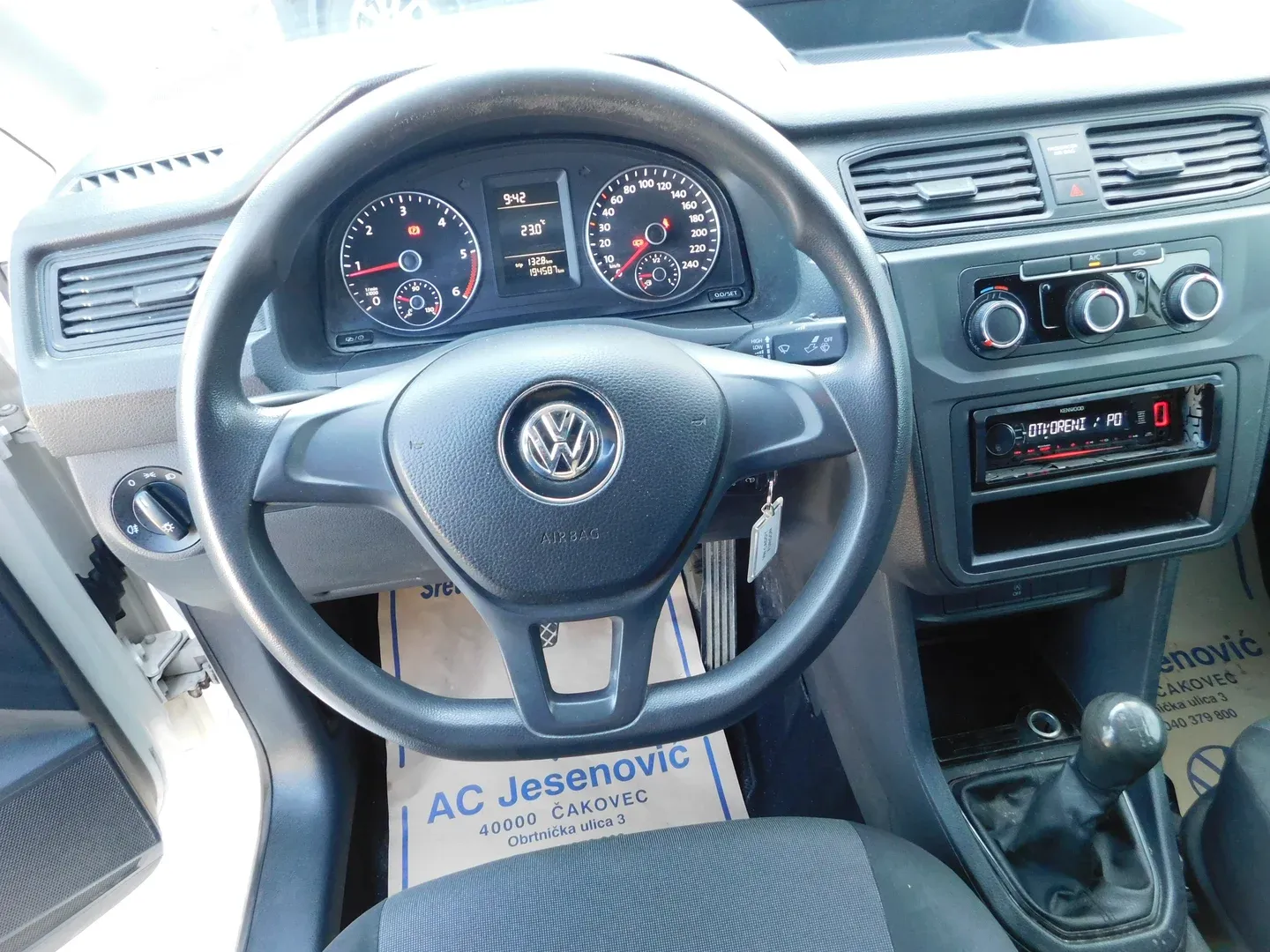 03845 vw caddy furgon 2.0 tdi - slika 9