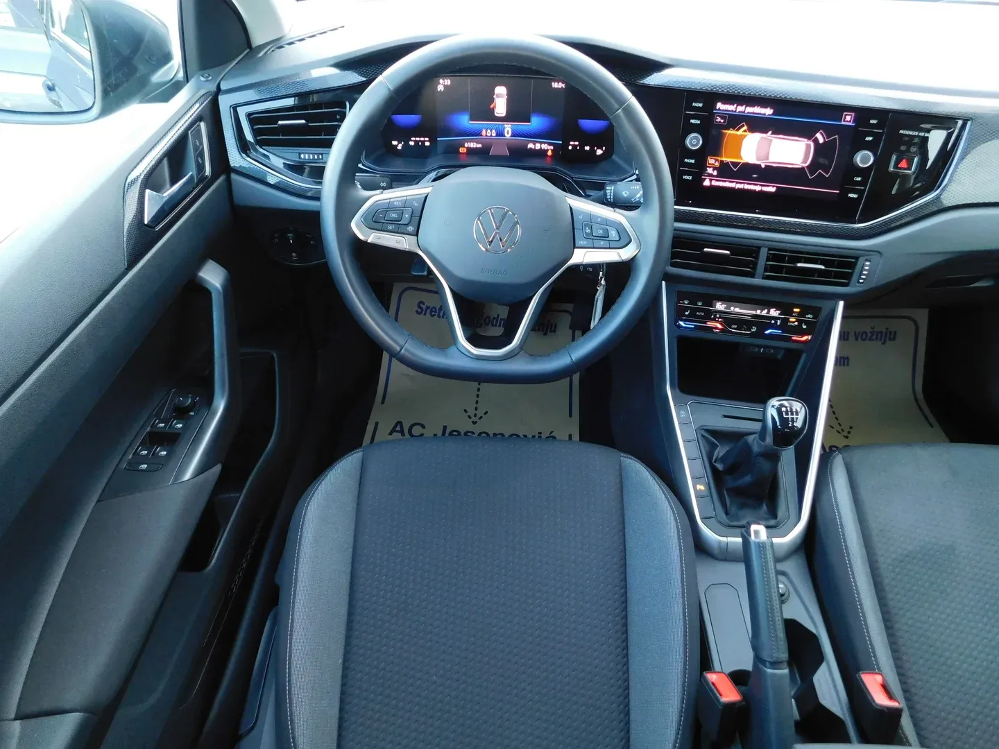 10897 volkswagen taigo 1.0 tsi life - slika 10