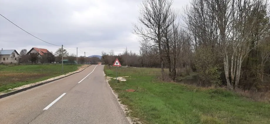 građevinsko zemljište, lovinac, 4460 m2, moguća kupnja manjih parcela - slika 14