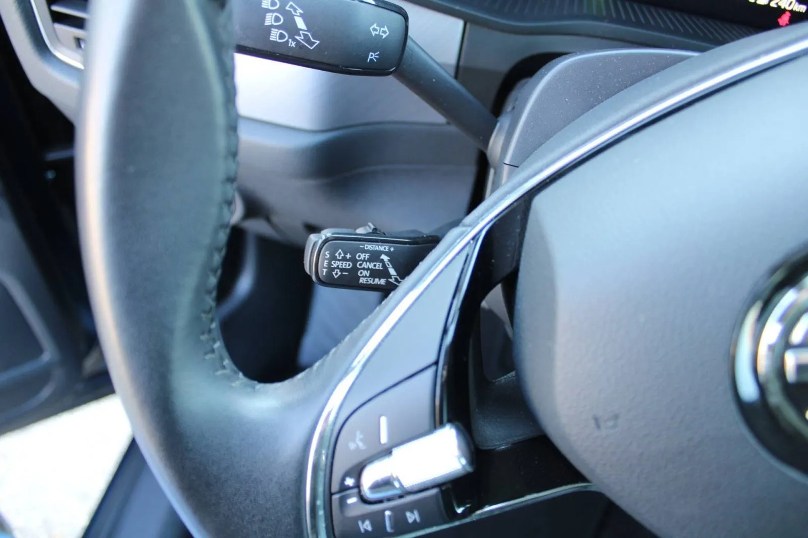 škoda kodiaq 1.5 tsi dsg *led, navigacija, kamera* - slika 17