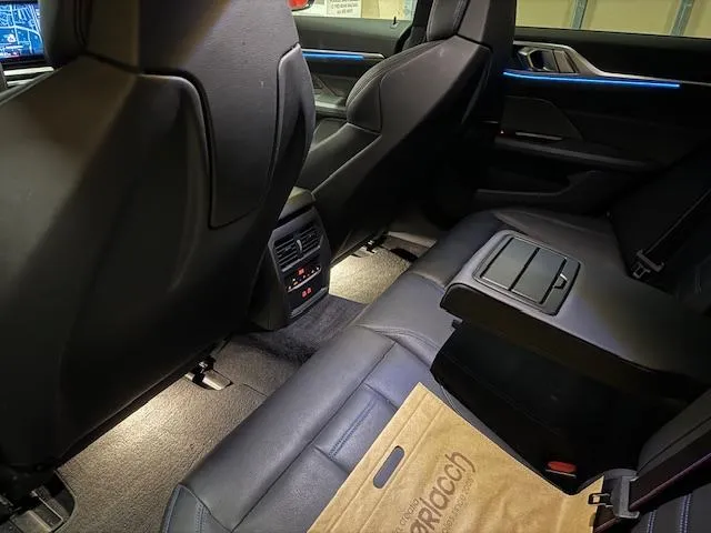 pametno bmw i4 m50 electric 544ks 4x4 ušteda+uzitak u vožnji - slika 21