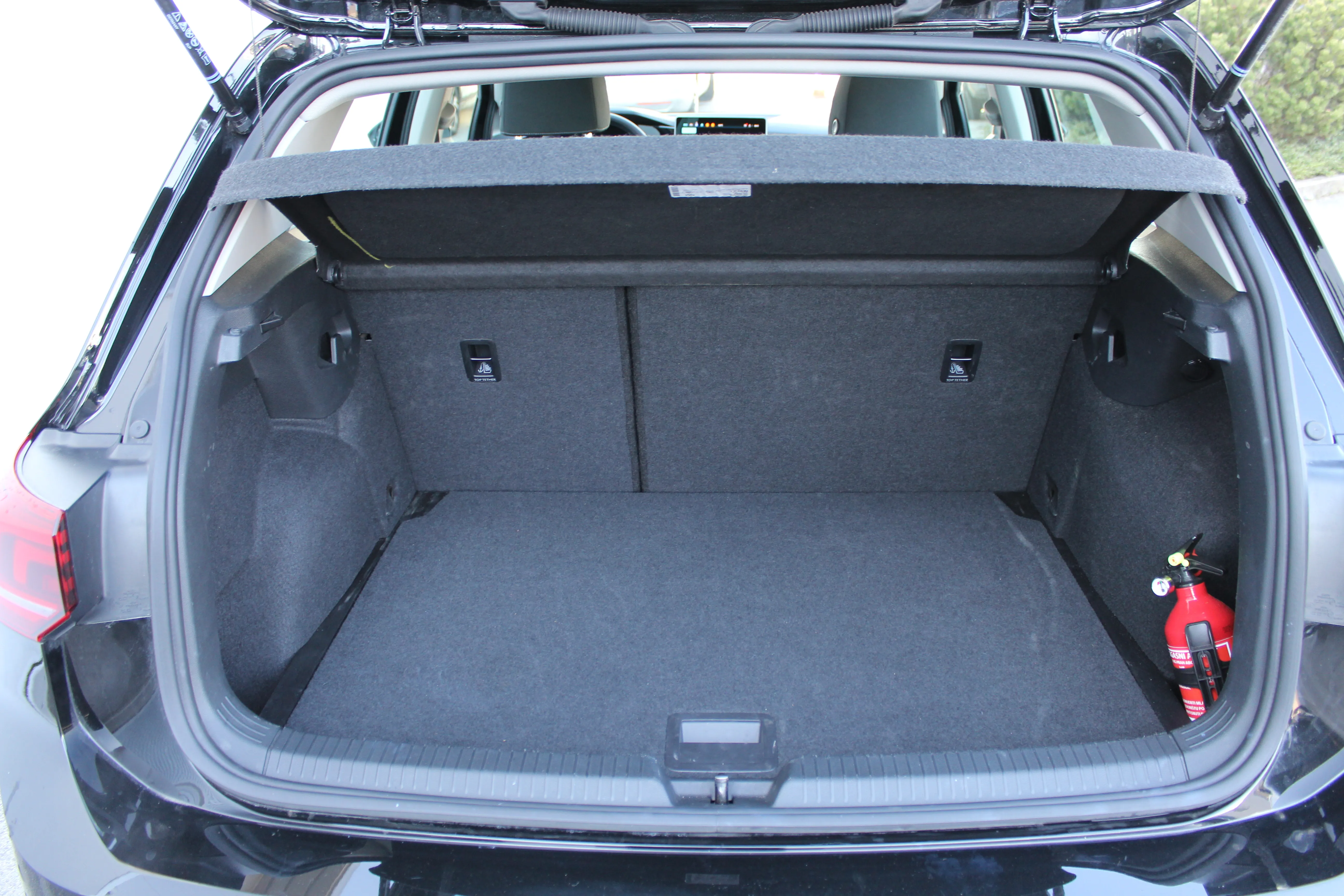 12931 volkswagen golf 8 1.5 tsi - slika 14