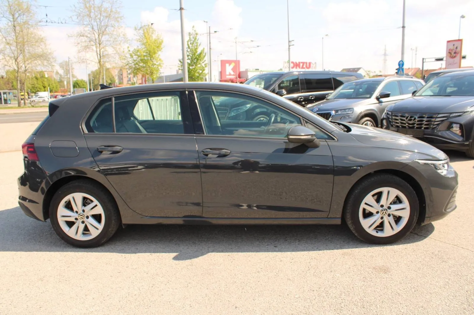 vw golf viii 1.0 etsi dsg - slika 4
