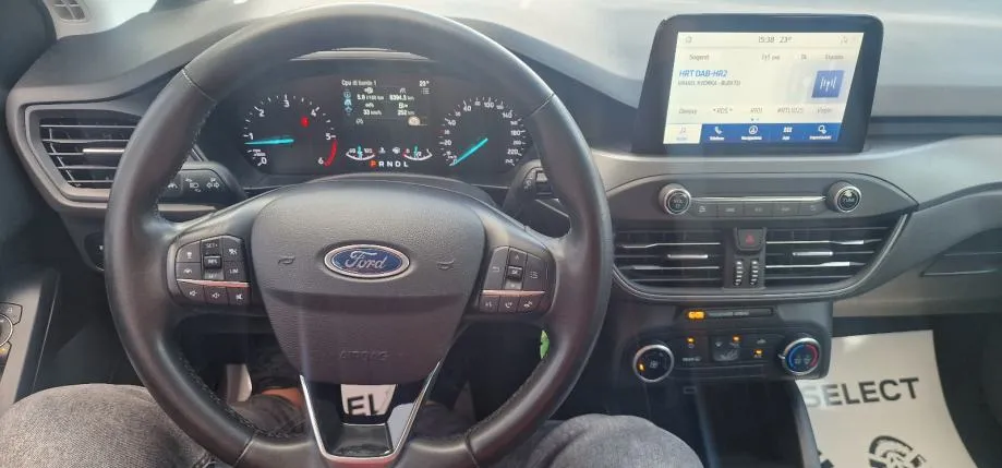 ford focus 1.5 tdci - automatik - 2022 - redizajn - navi - reg 1 god ! - slika 12
