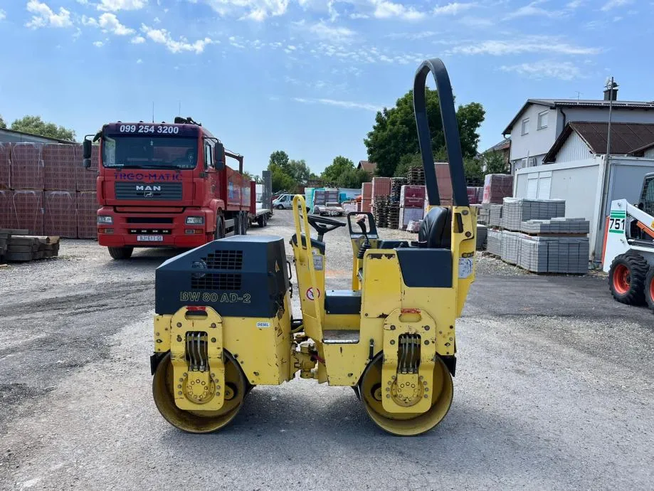 valjak bomag b 80 - slika 9