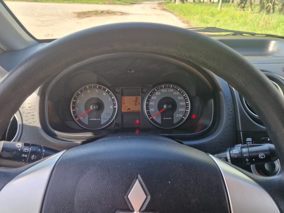 mitsubishi colt 1,3 motion pocinčan 1 vl.1 lak nov kartice do 36 mj - slika 5