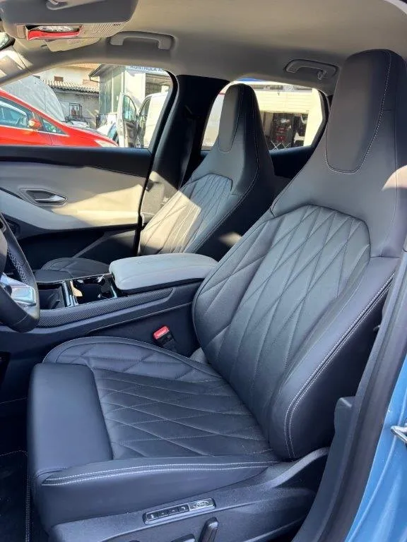 ford explorer bev premium - slika 9