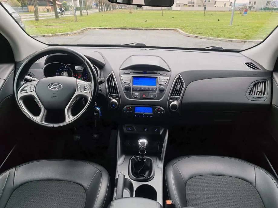 hyundai ix35 1,7 crdi , 110 000 km, 2015g. kartice 24/36 rata - slika 13