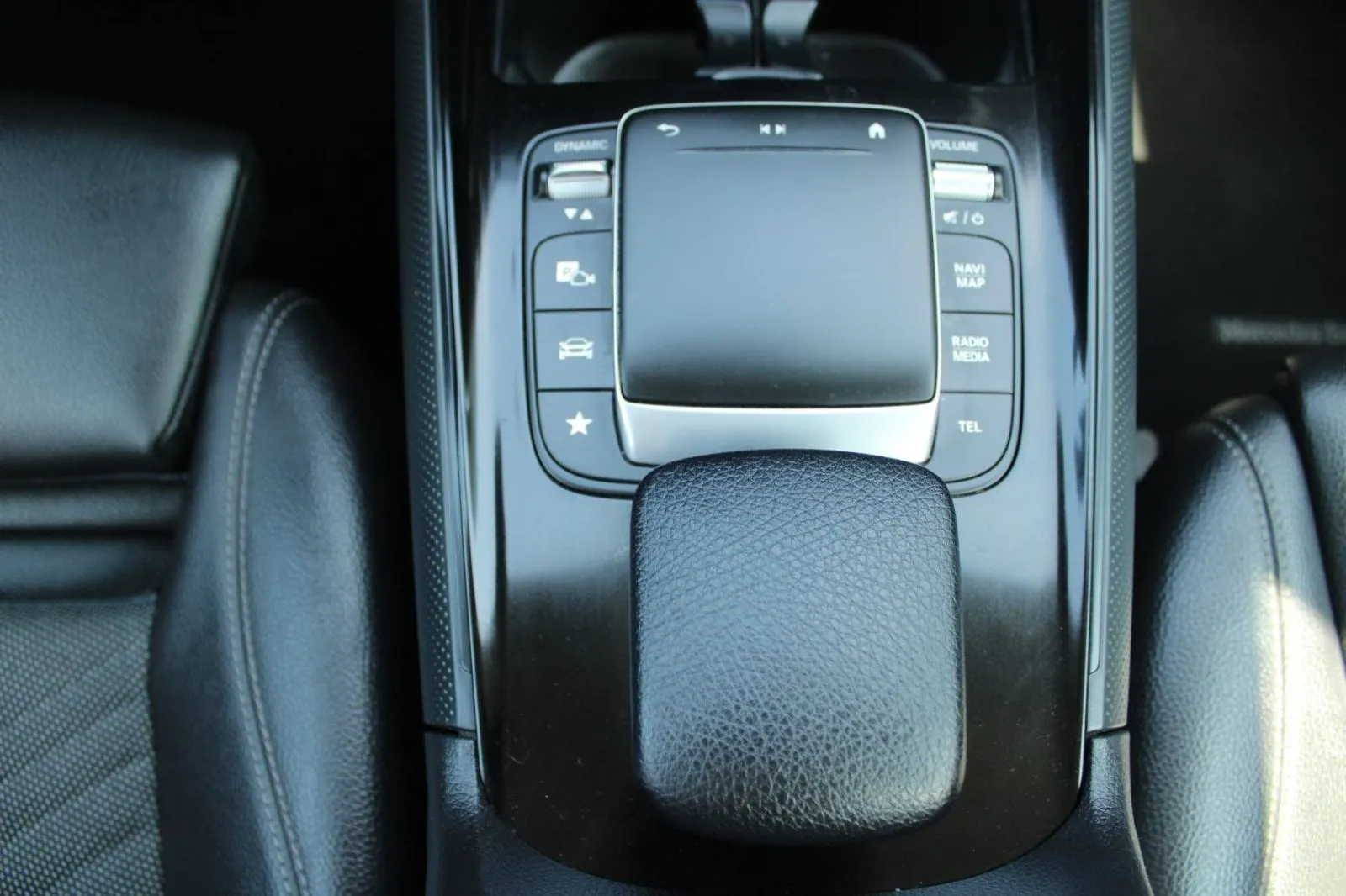 mercedes-benz klasa b 180d autoamtik *led, navigacija, kamera* - slika 13