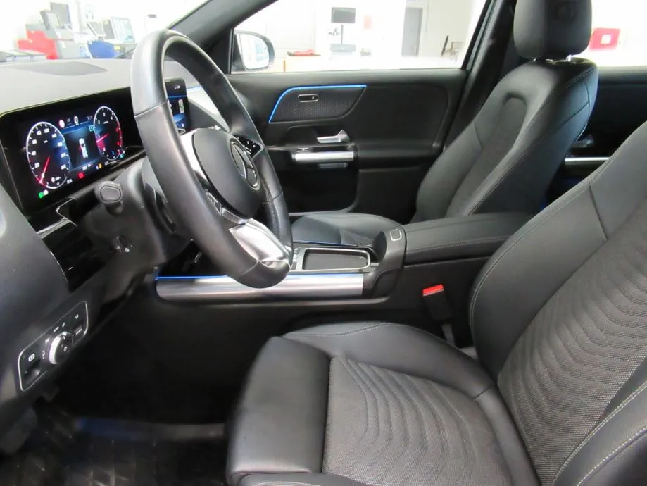 mercedes-benz gla 200 d progressive advanced plus **3 godine jamstva** - slika 9