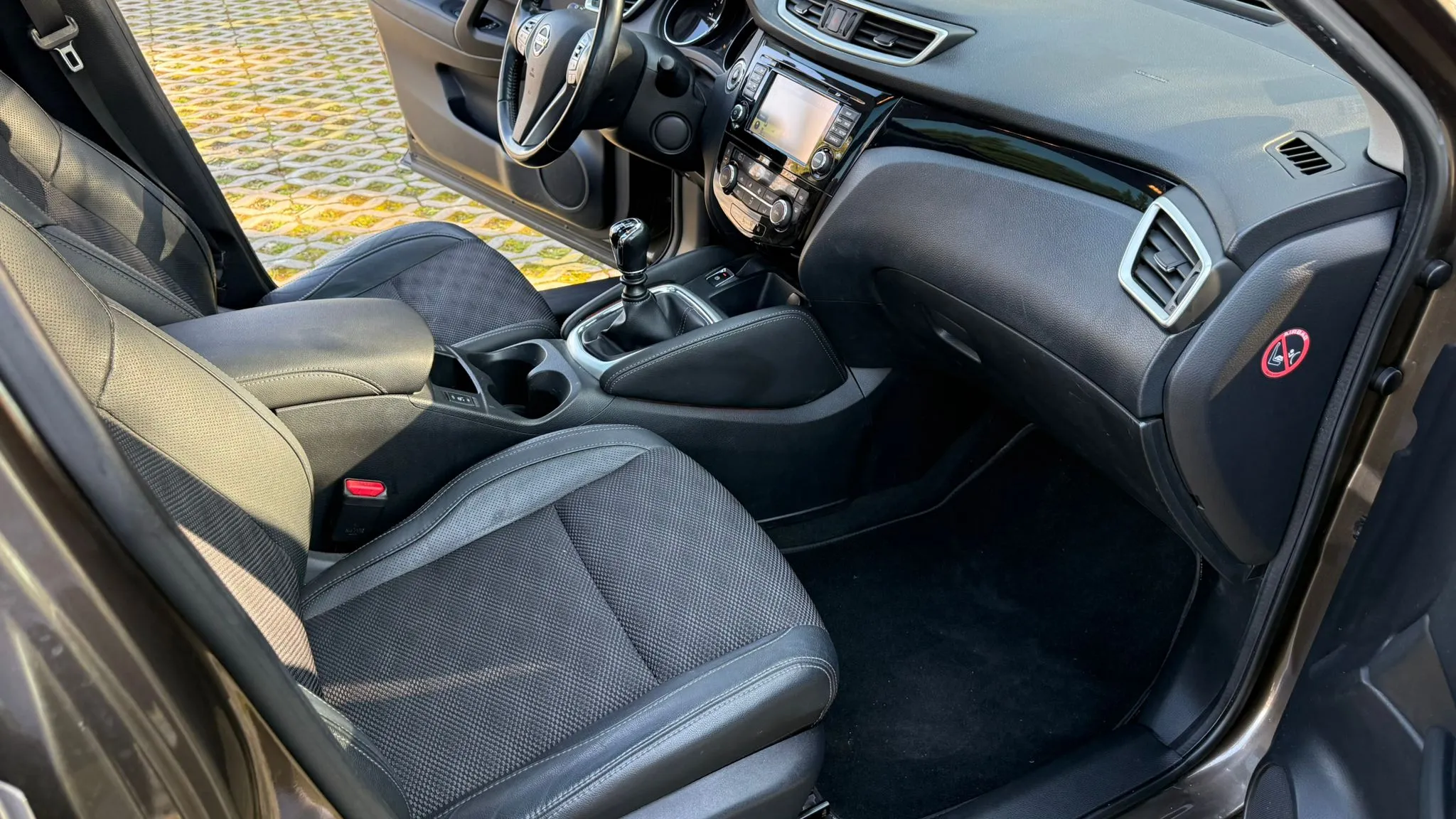 nissan qashqai 1,6 dci, tekna, panorama, top - slika 16