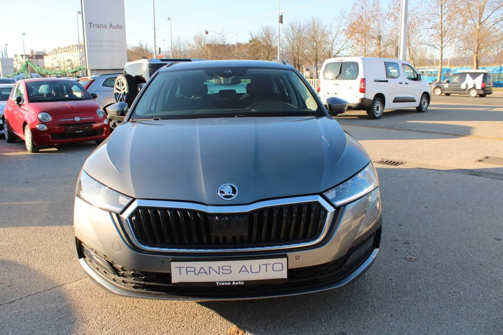 škoda octavia combi 2.0 tdi dsg 150ks *led, navigacija* - slika 4