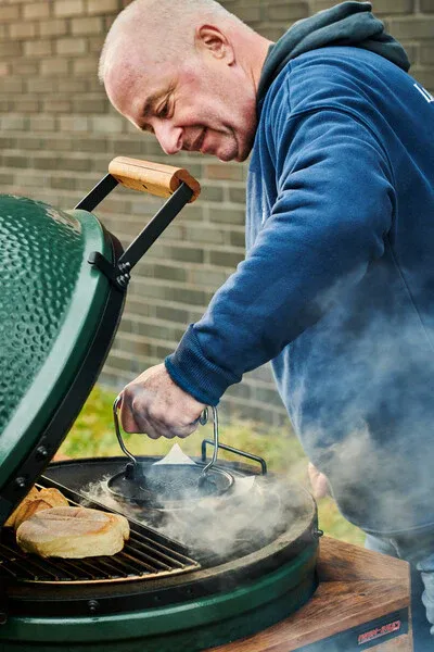 big green egg preša od lijevanog željeza (grill press) - slika 3