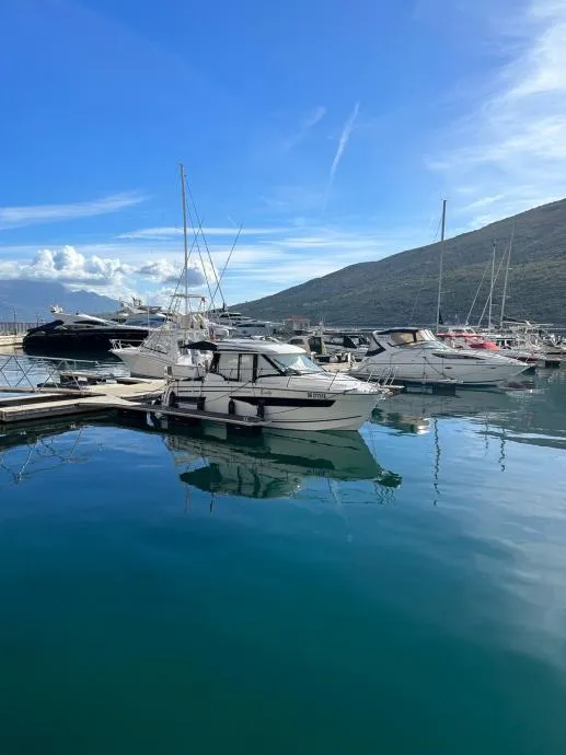 jeanneau merry fisher 895 - 2020 u odličnom stanju! - slika 2