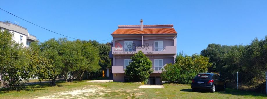 BIBINJE-Apartmanska kuća sa 8 apartmana