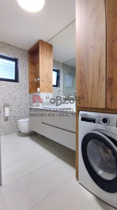petrčane-punta radman, tri namještena apartmana+wellness+dvorište - slika 13