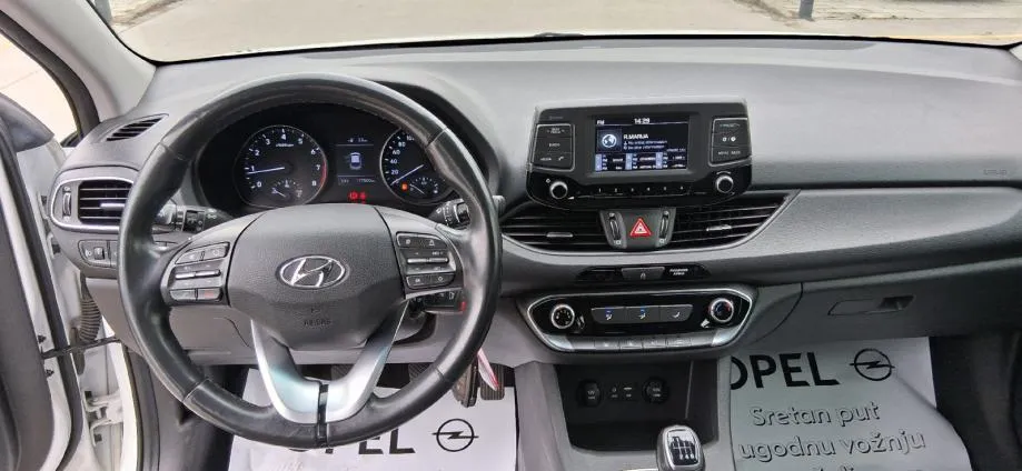 hyundai i30, 1.4 sw - slika 12