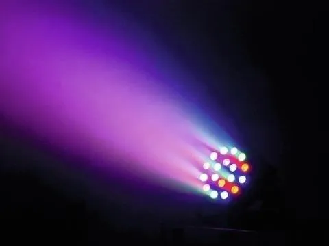 ROBOTEC LED Par can 18 x 1W - Križevci