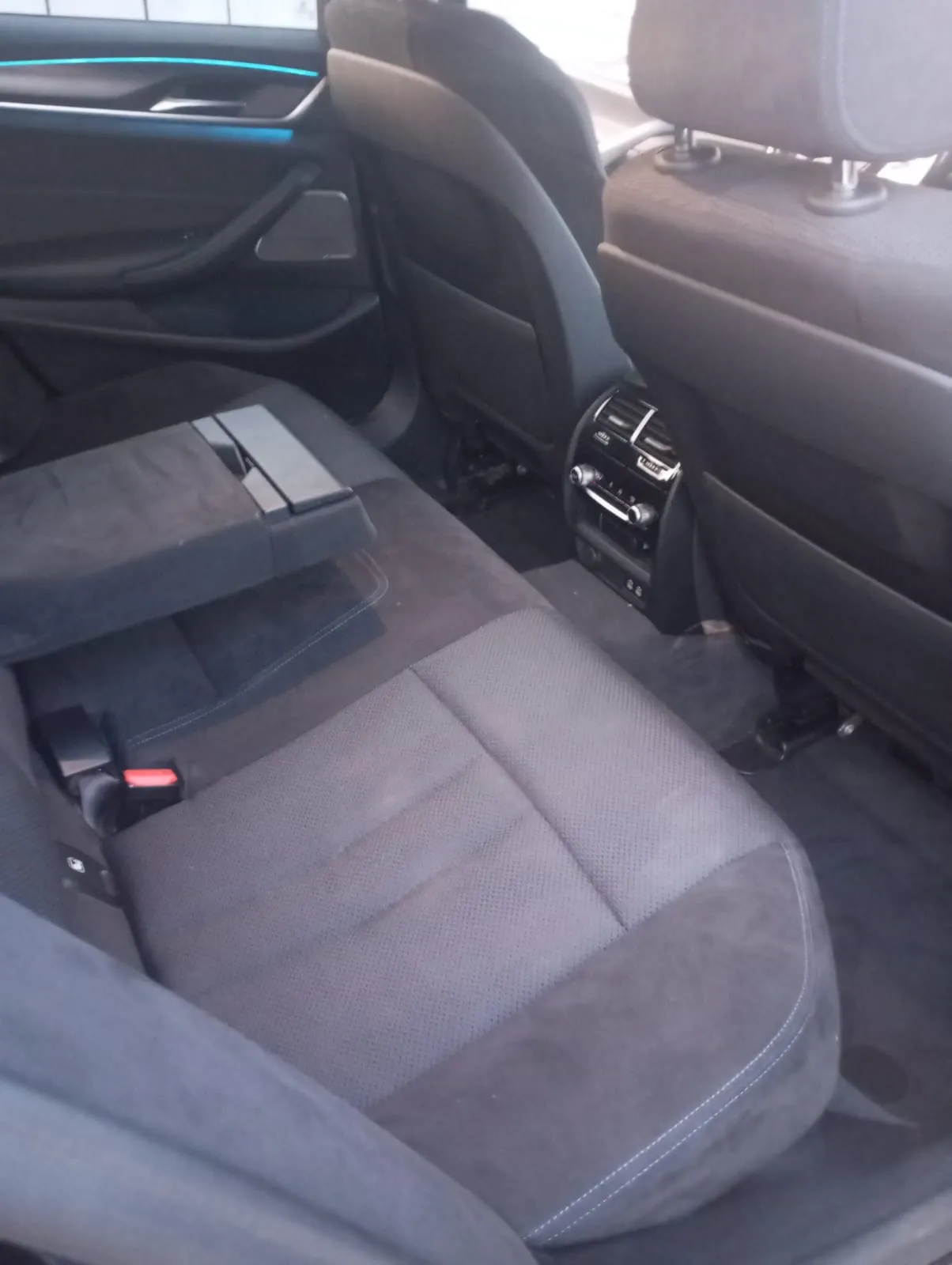bmw 530e plug-in hybrid m perfomanse head up 4 zonska klima* leasing - slika 8