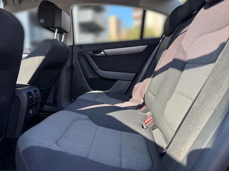 vw passat 1,6 tdi - slika 11