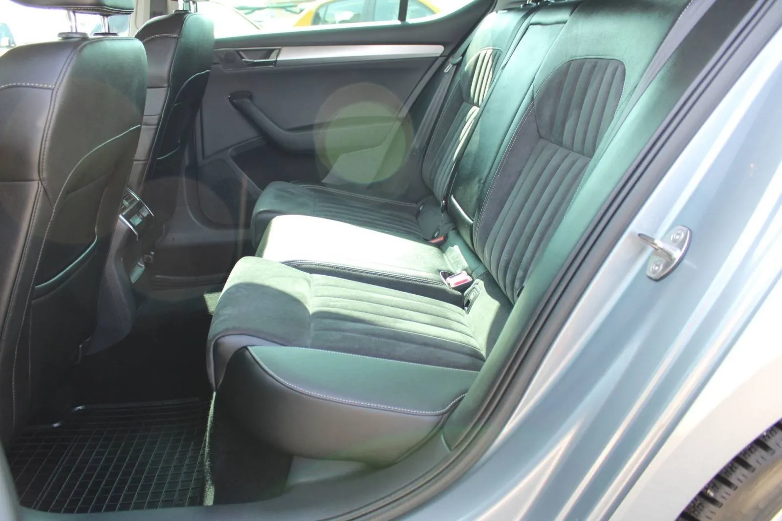 škoda superb 2.0 tdi dsg 4x4 200ks - slika 13