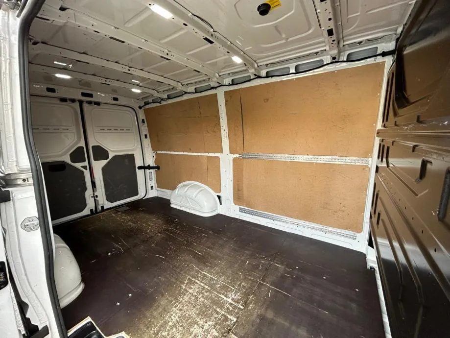 vw crafter 2.0 tdi - l3h2 - 2020 - 140000km - servisna - taho - klima - slika 11