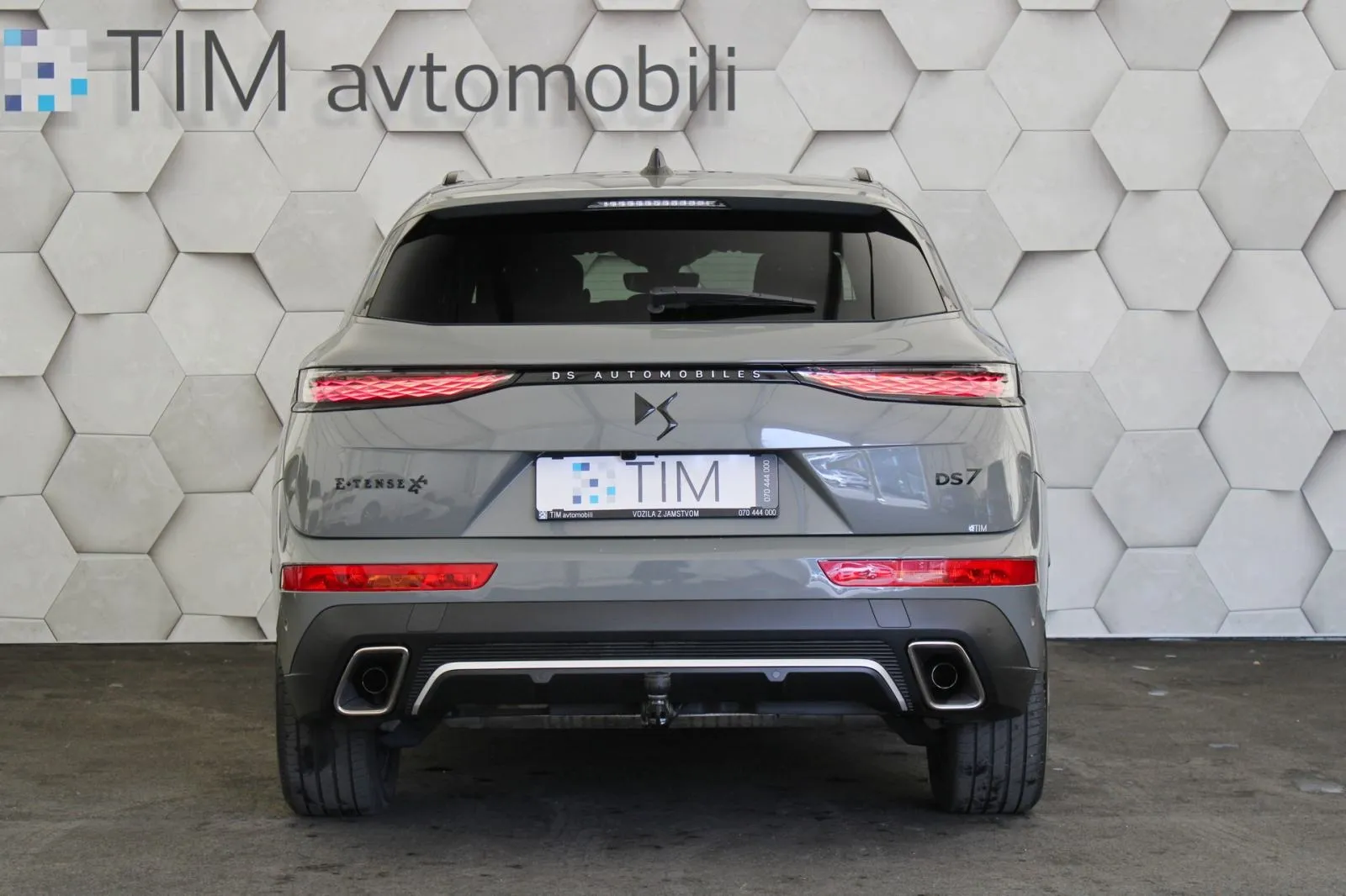 ds automobiles ds7 e-tense hybrid 300km 4x4 eat8 performance line+ - slika 6