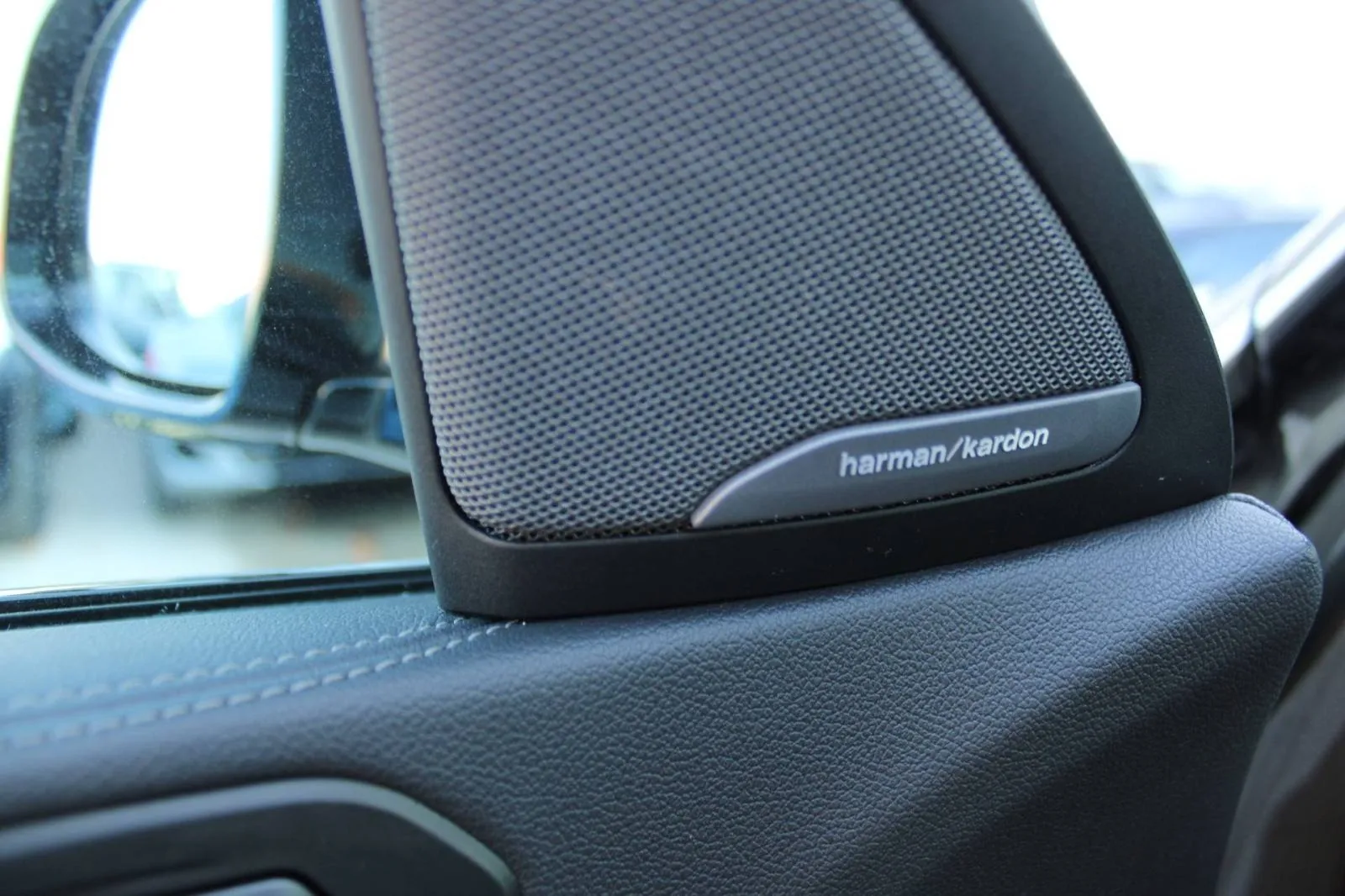 bmw x6 40d xdrive automatik m-paket *panorama, harman kardon, laser* - slika 12