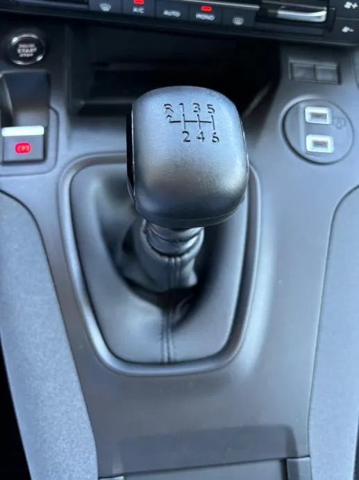 peugeot rifter l1 allure 130 - n1 - isporuka odmah - test vozilo!!! - slika 12