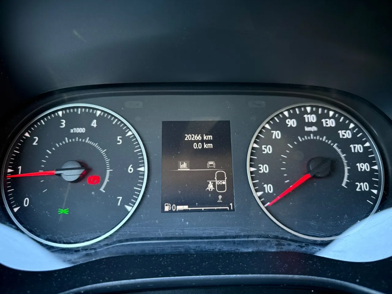 dacia sandero 1,0 eco-g 100 essential - slika 9