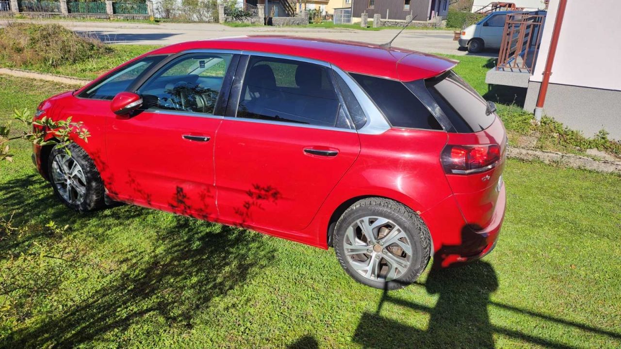 citroën c4 picasso 1,6 hdi seduction - slika 3