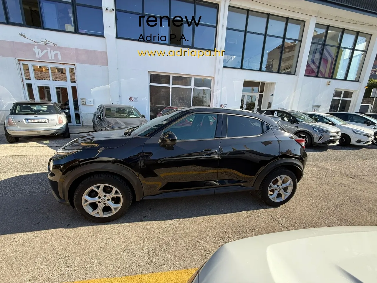 nissan juke 1,0 dig-t acenta - slika 3